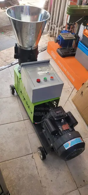 High-Capacity Feed Pellet Mill (350kg/H)
