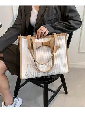 Elegant Ladies Bag