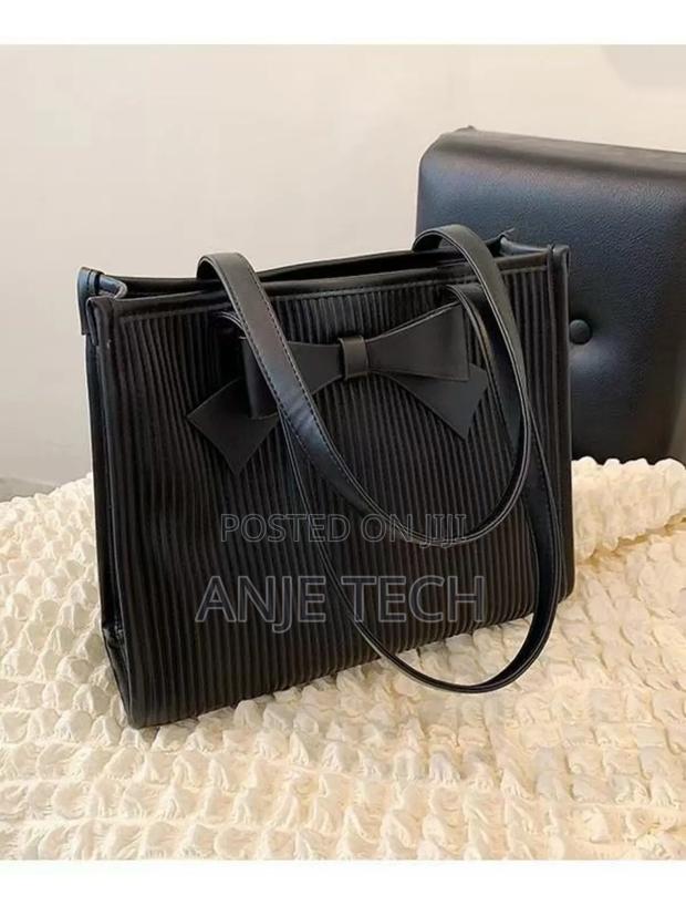 Elegant Ladies Bag - thumbnail 3