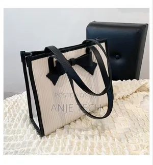 Elegant Ladies Bag