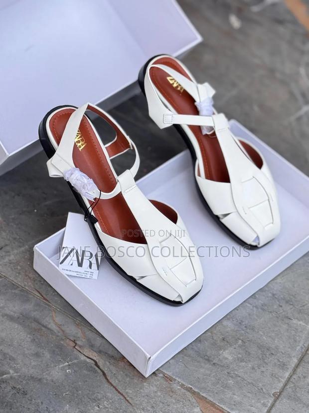 Ladies Open Shoes - thumbnail 4