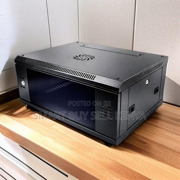 Modern Design Elegant Black Finish 4u Wall Mount Data Cabinet