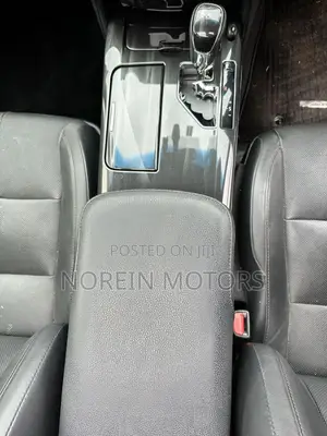 Toyota Crown 2018 Pearl