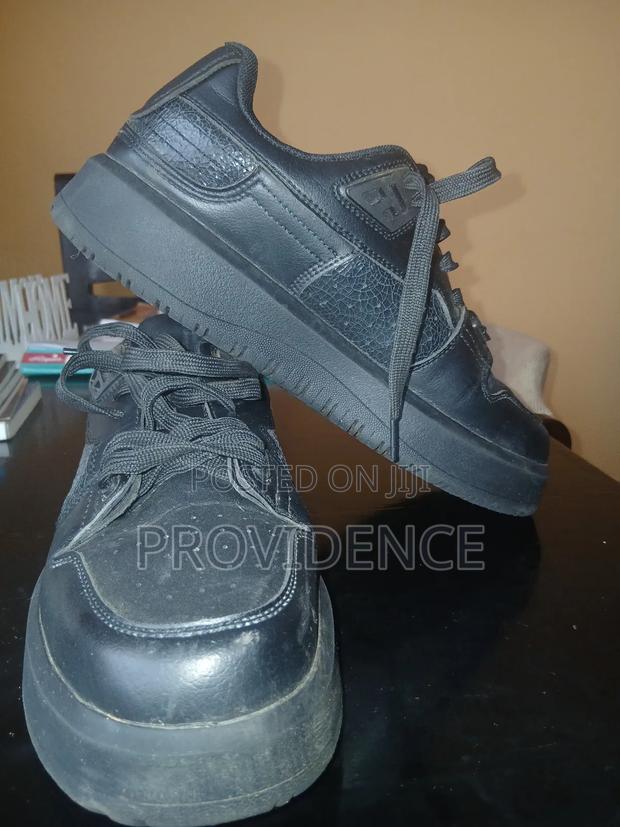Platform Sneakers - thumbnail 2