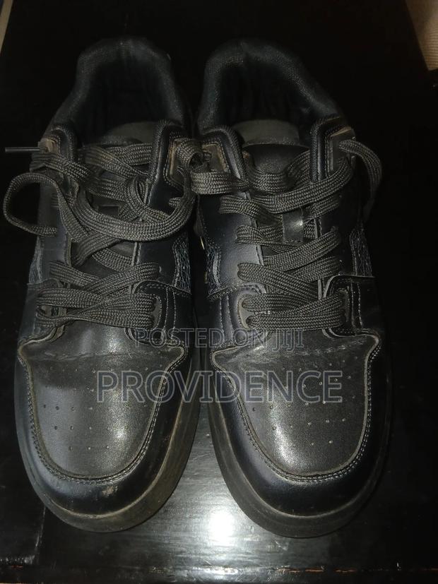 Platform Sneakers - thumbnail 4