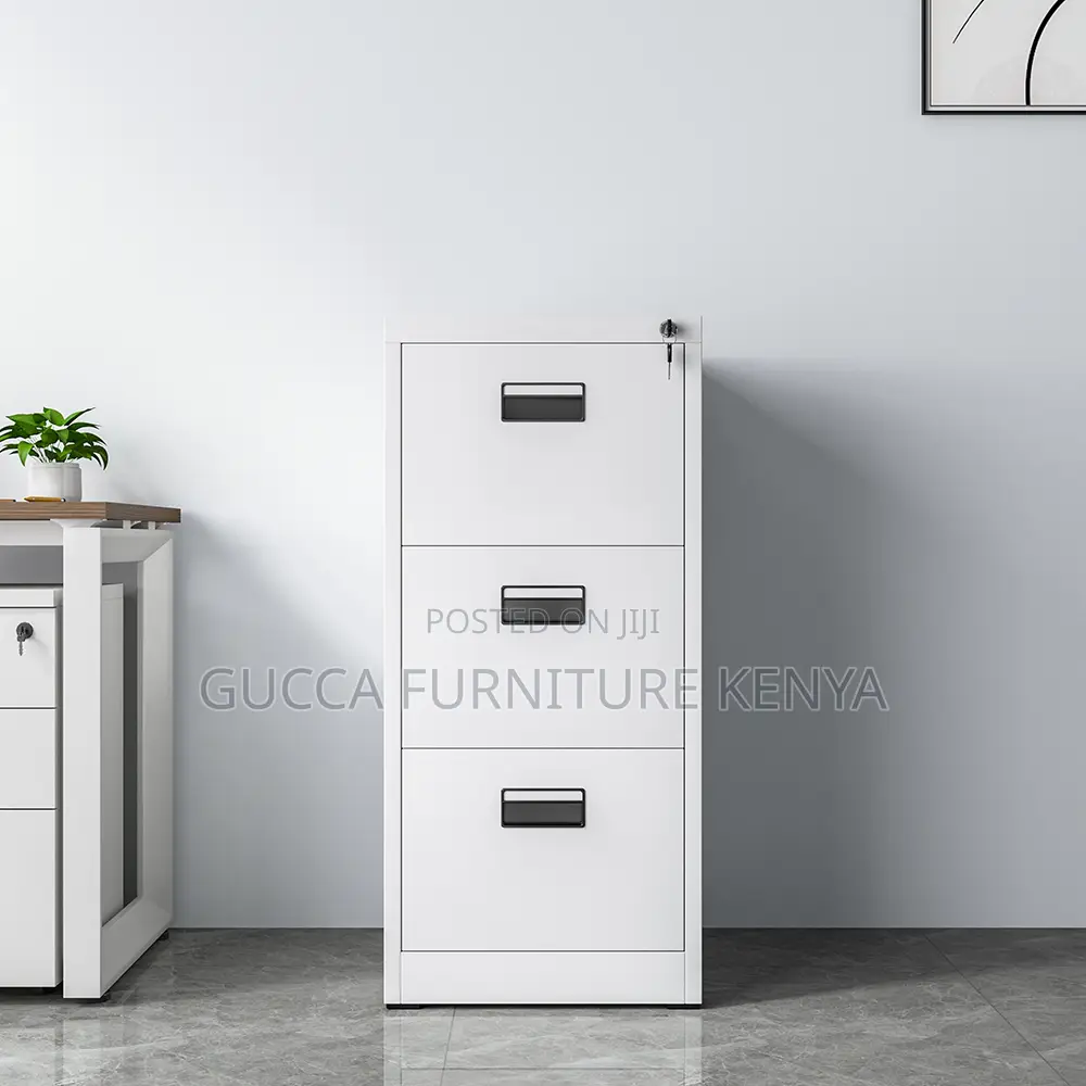 Filling Imported 3-Drawer Gym Storage Cabinet