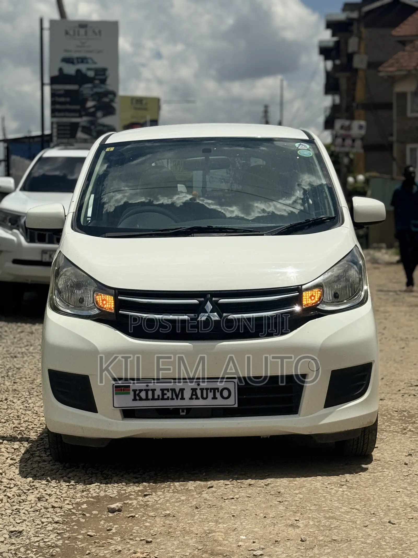 Mitsubishi EK Wagon 660 AWD 2019 White