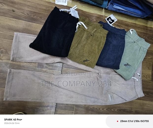 Quality Casual Codry Unisex Baggy Plain Sweat Available
