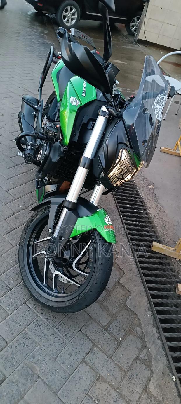 Bajaj Dominar 400 2021 Green