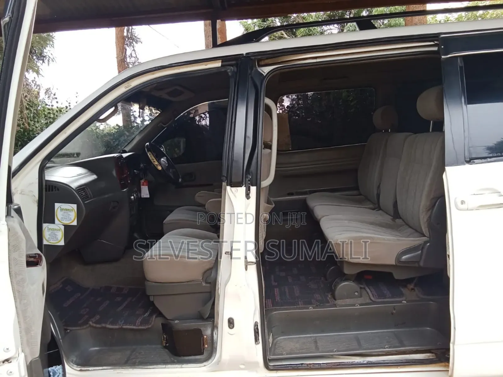 Toyota HiAce 2004 White