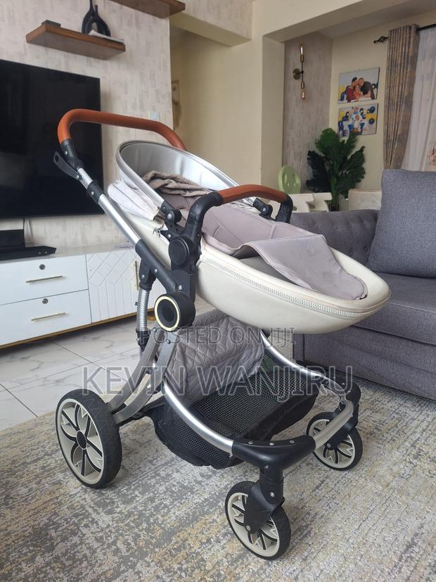 Egg Design Baby Stroller/Pram – 2-in-1, Foldable, Very Clean – Nairobi - thumbnail 3