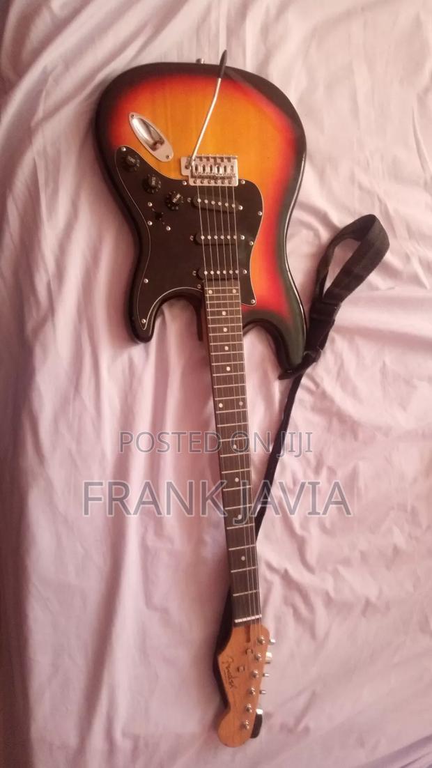 Electric Guitar - thumbnail 3
