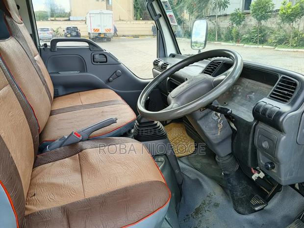 Isuzu NHR Local Assembly Clean - thumbnail 3
