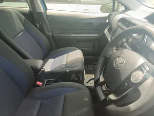 Toyota Aqua 2019 Blue