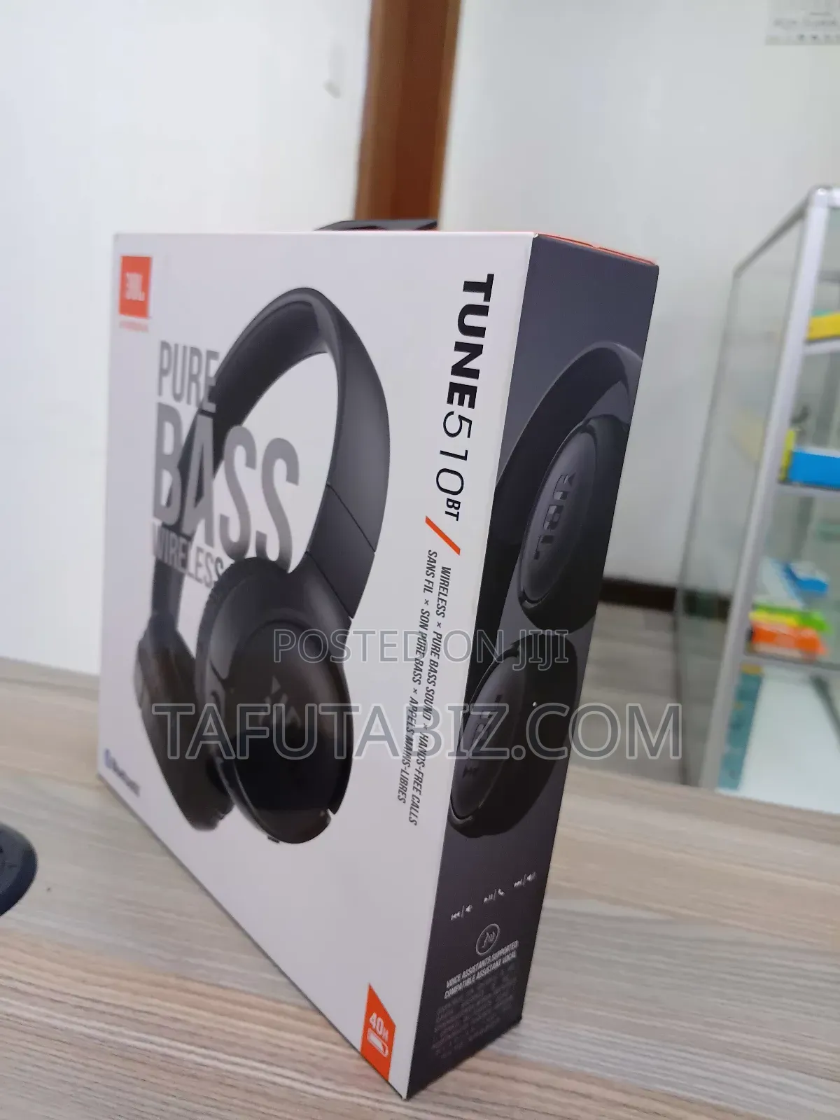 JBL Pure Bass Wireless Headphones Tune 510bt
