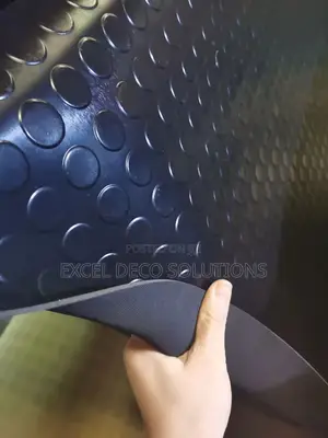 Non-Slip Coin Mat for Car Wash Service Bays (Per Meter)