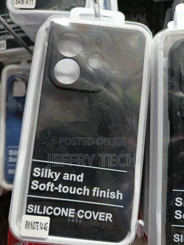 Silicone Protective Cover Designed for the Oppo A5 Smartphone.