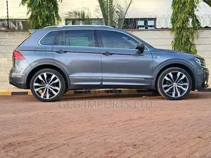 Volkswagen Tiguan 2.0T SEL Premium R-Line AWD 4MOTION 2019 Gray