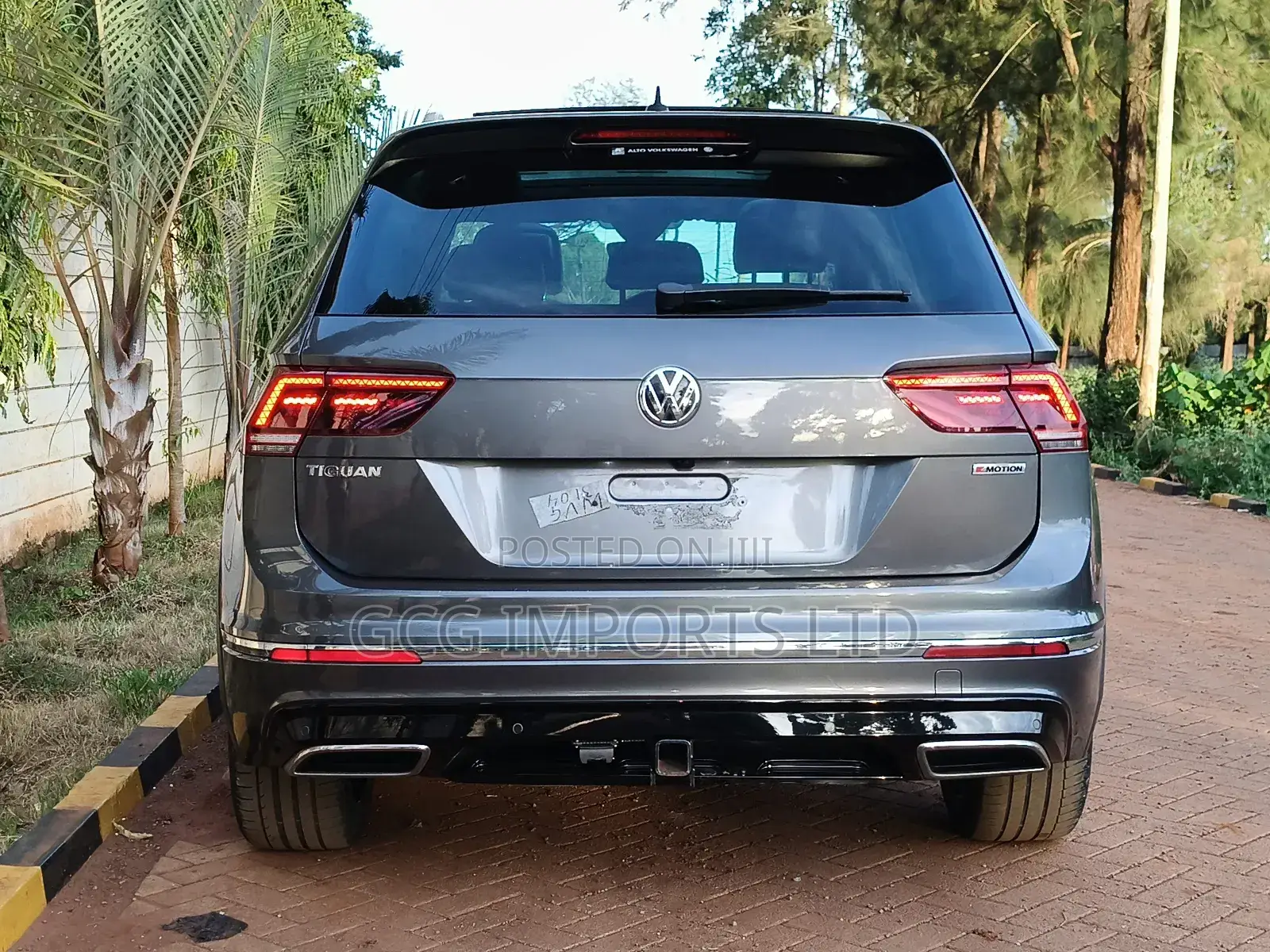 Volkswagen Tiguan 2.0T SEL Premium R-Line AWD 4MOTION 2019 Gray