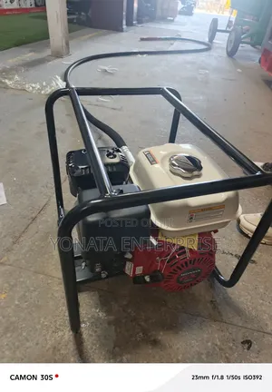 Brand New Honda Poker Vibrator and 45mm Shaft