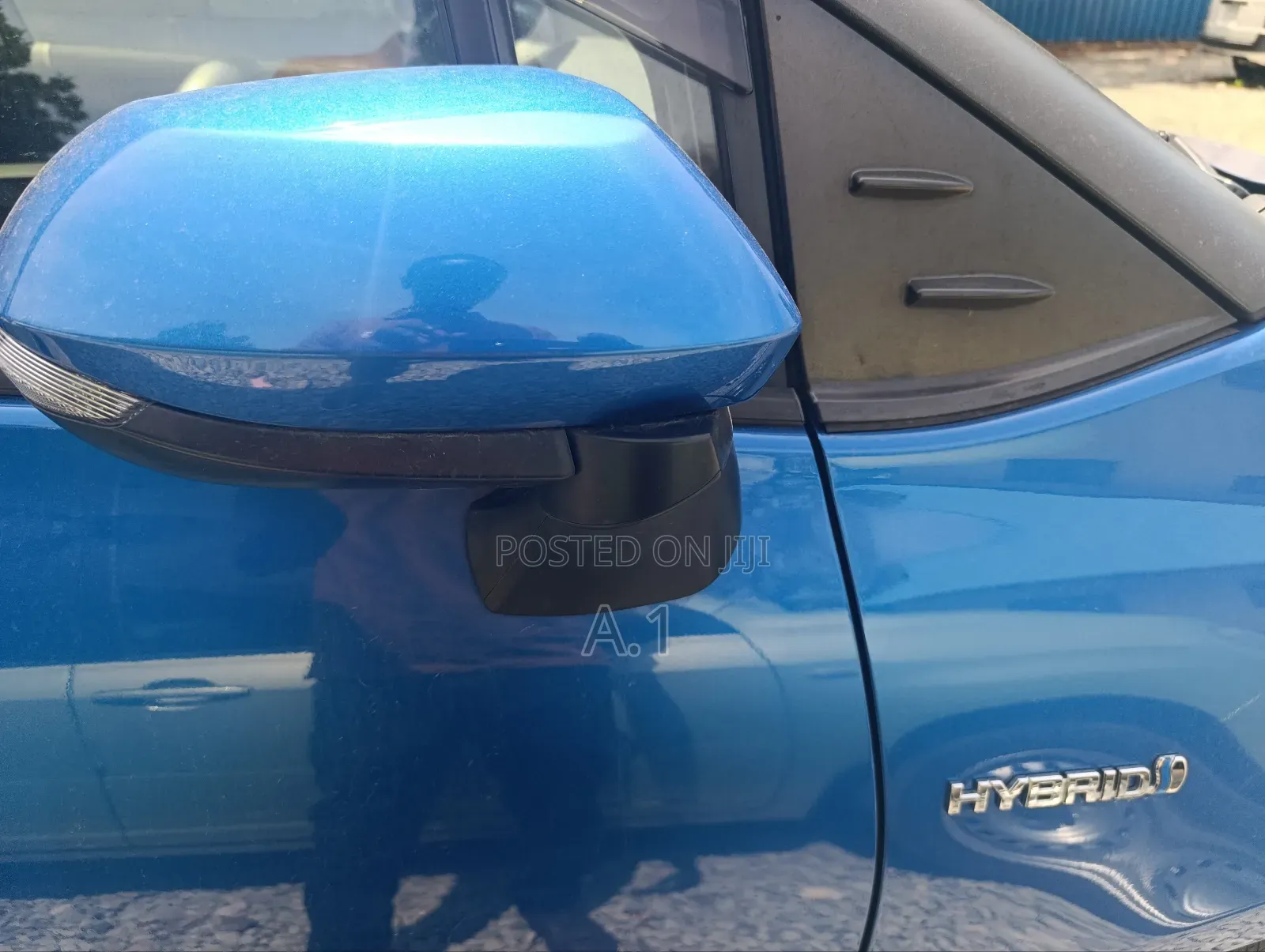 Toyota Sienta 1.5 Hybrid FWD 2019 Blue