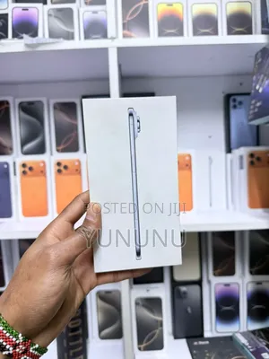 New Apple iPhone Air 256 GB Blue