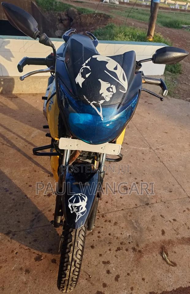 TVS Apache RTR 160 4V 2013 Yellow - main view
