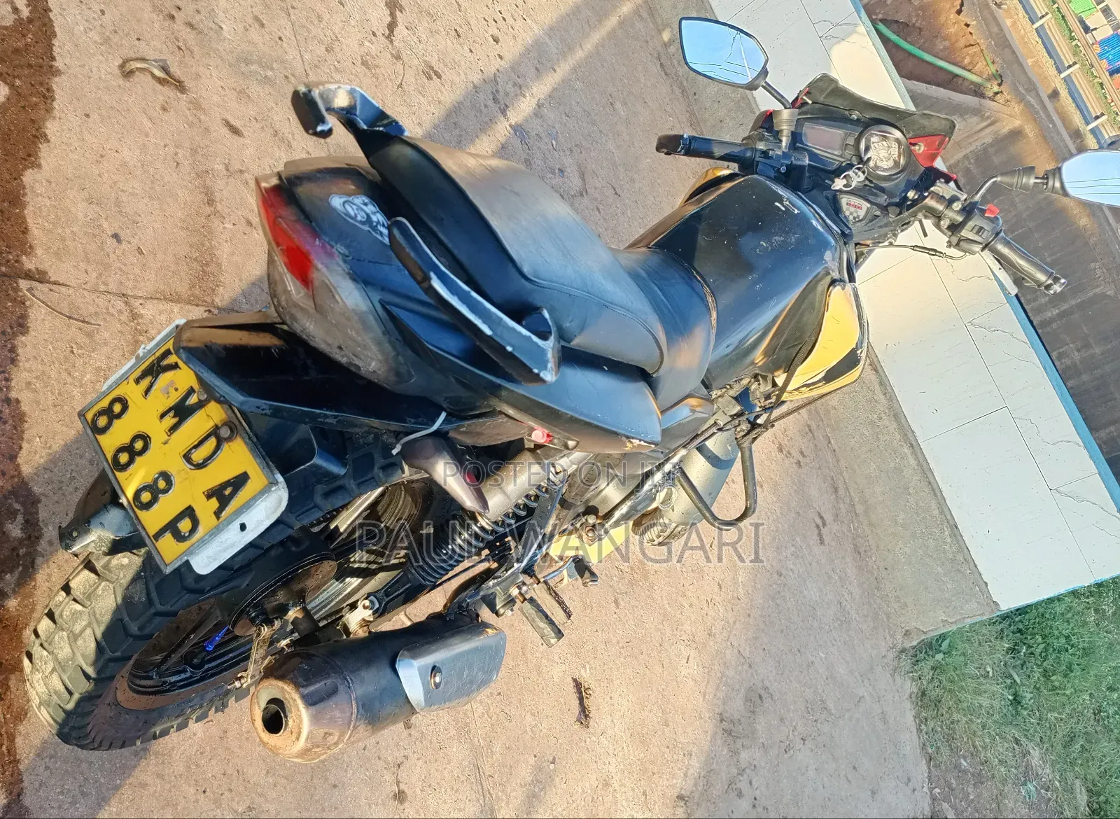 TVS Apache RTR 160 4V 2013 Yellow