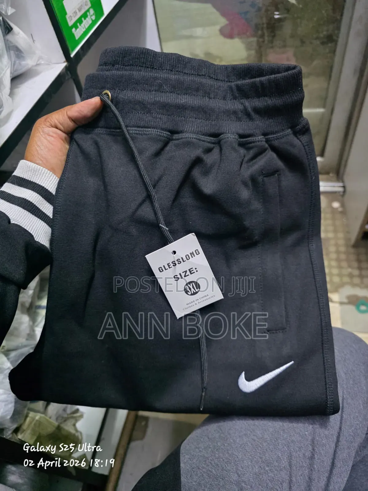 Nike Polo Sweatpants
Size: M,L,Xl,2xl, 3xl 
Excellent Quality