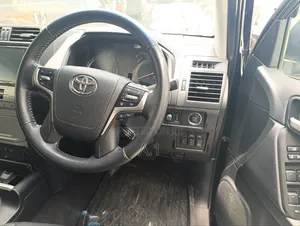 Toyota Land Cruiser Prado 2.7 2019 Matt Black