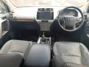 Toyota Land Cruiser Prado 2.7 2019 Matt Black