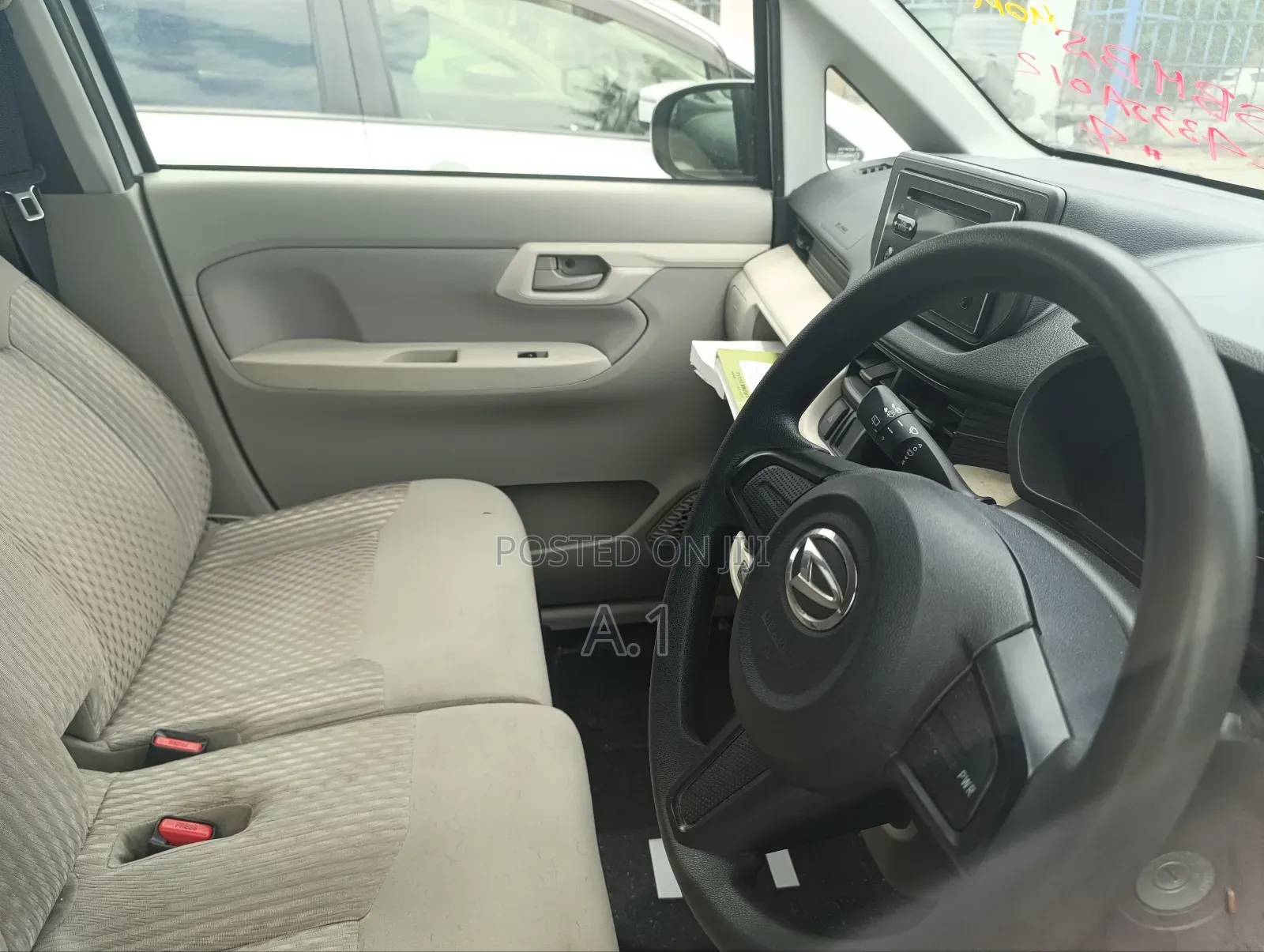 Daihatsu Move 2019 White