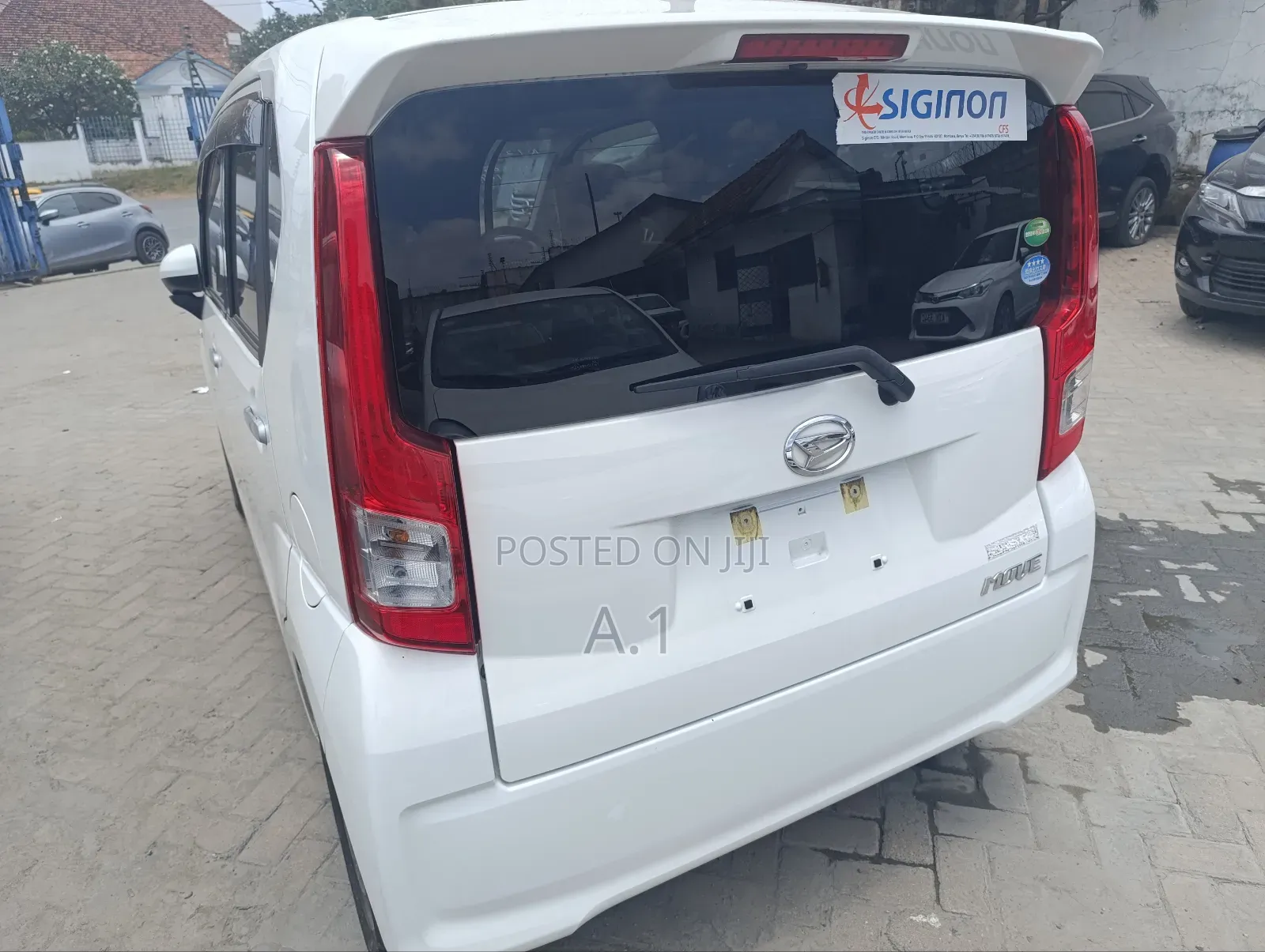 Daihatsu Move 2019 White