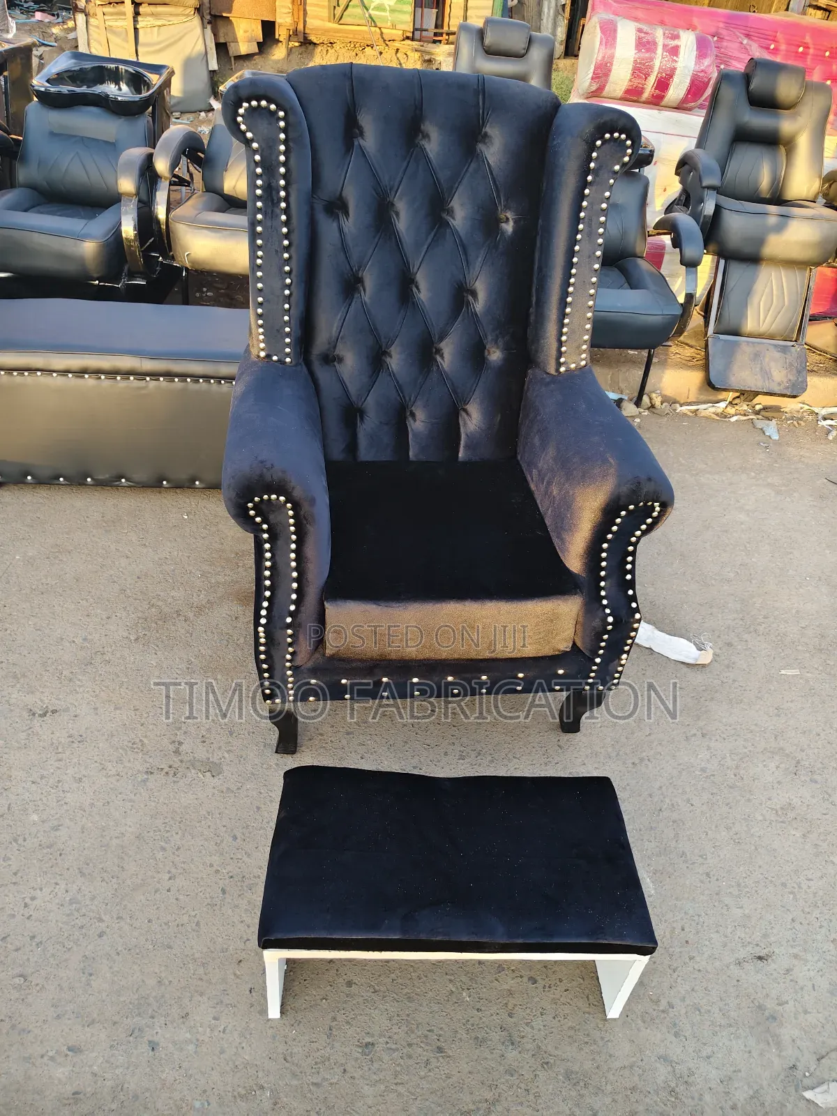 King Chair With Stool