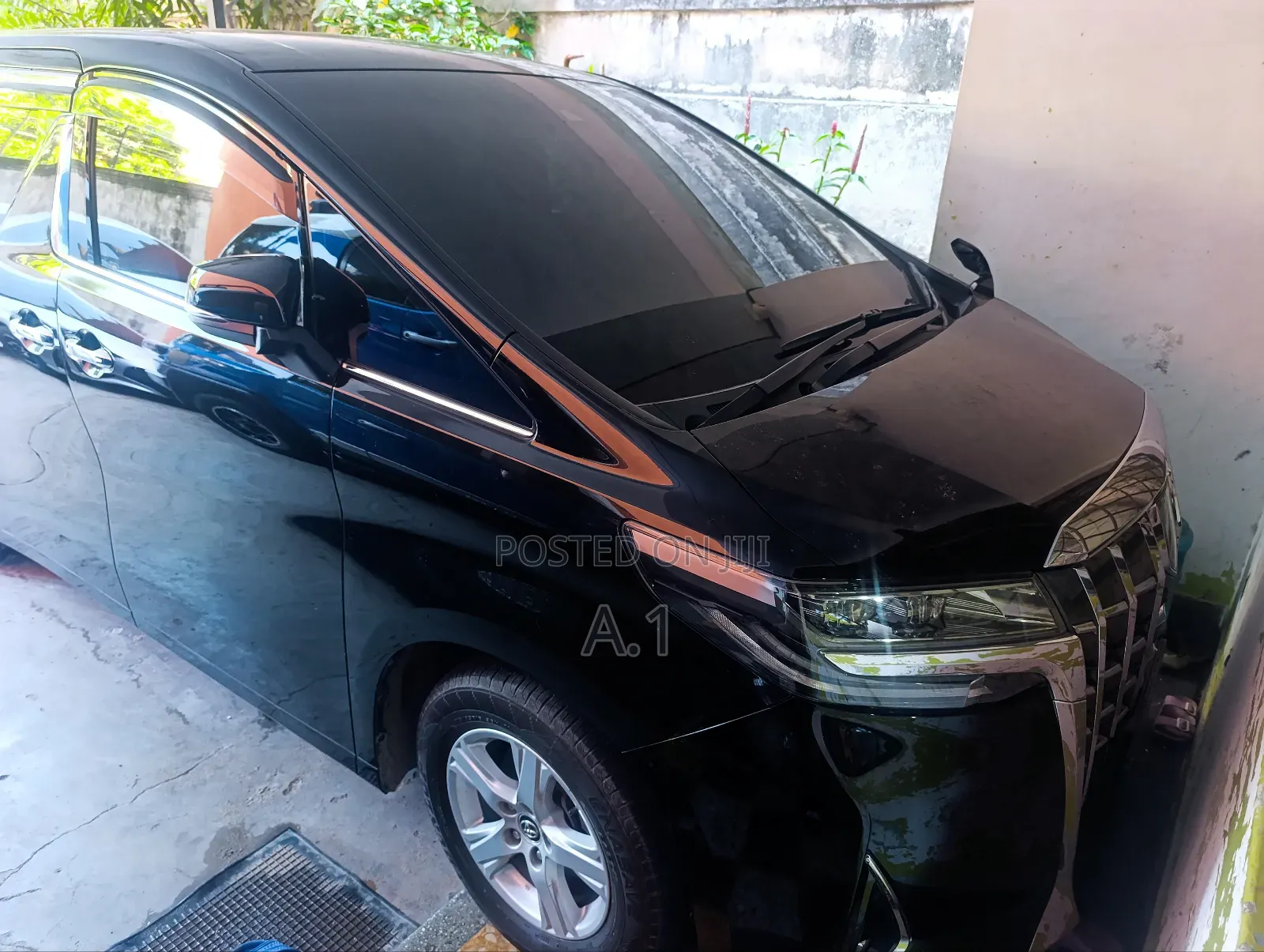 Toyota Alphard 2.5 Petrol FWD 2018 Black