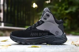 Boots 
Size 40 - 45