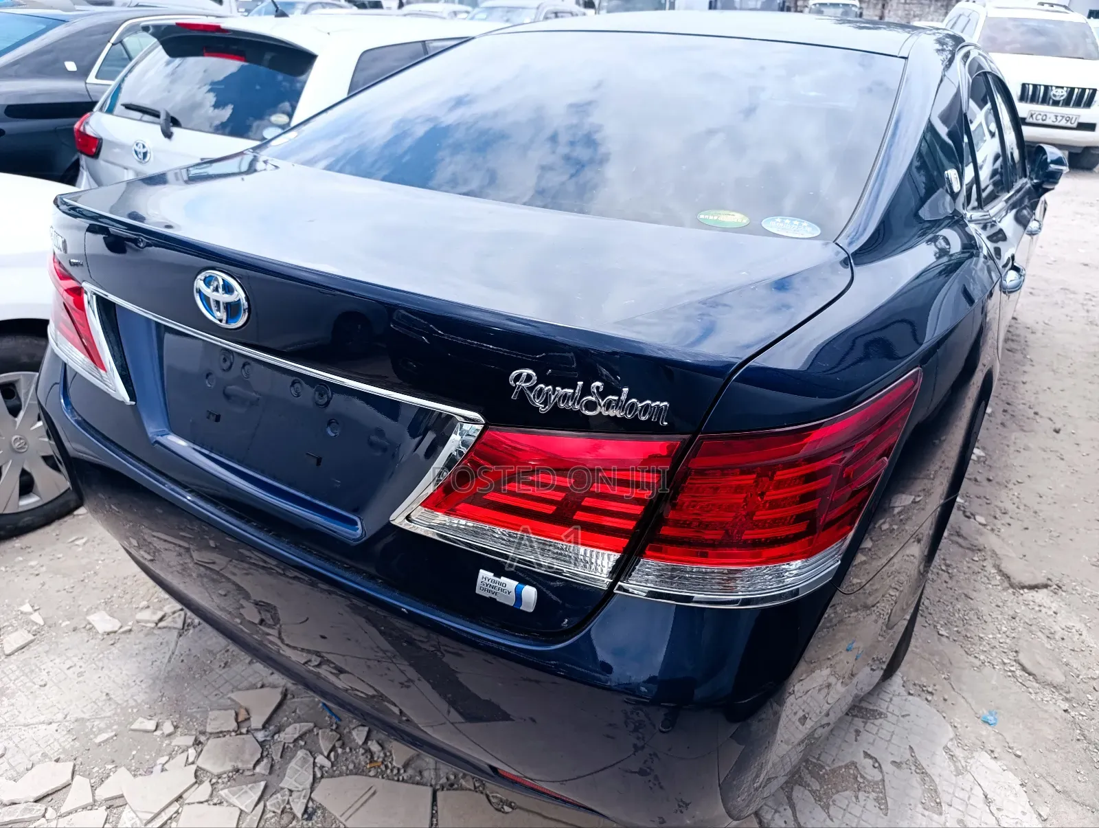 Toyota Crown 2018 Blue