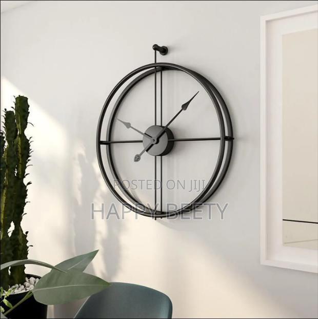 Modern Wall Clock - thumbnail 2