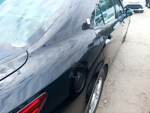 Toyota Crown 2018 Black
