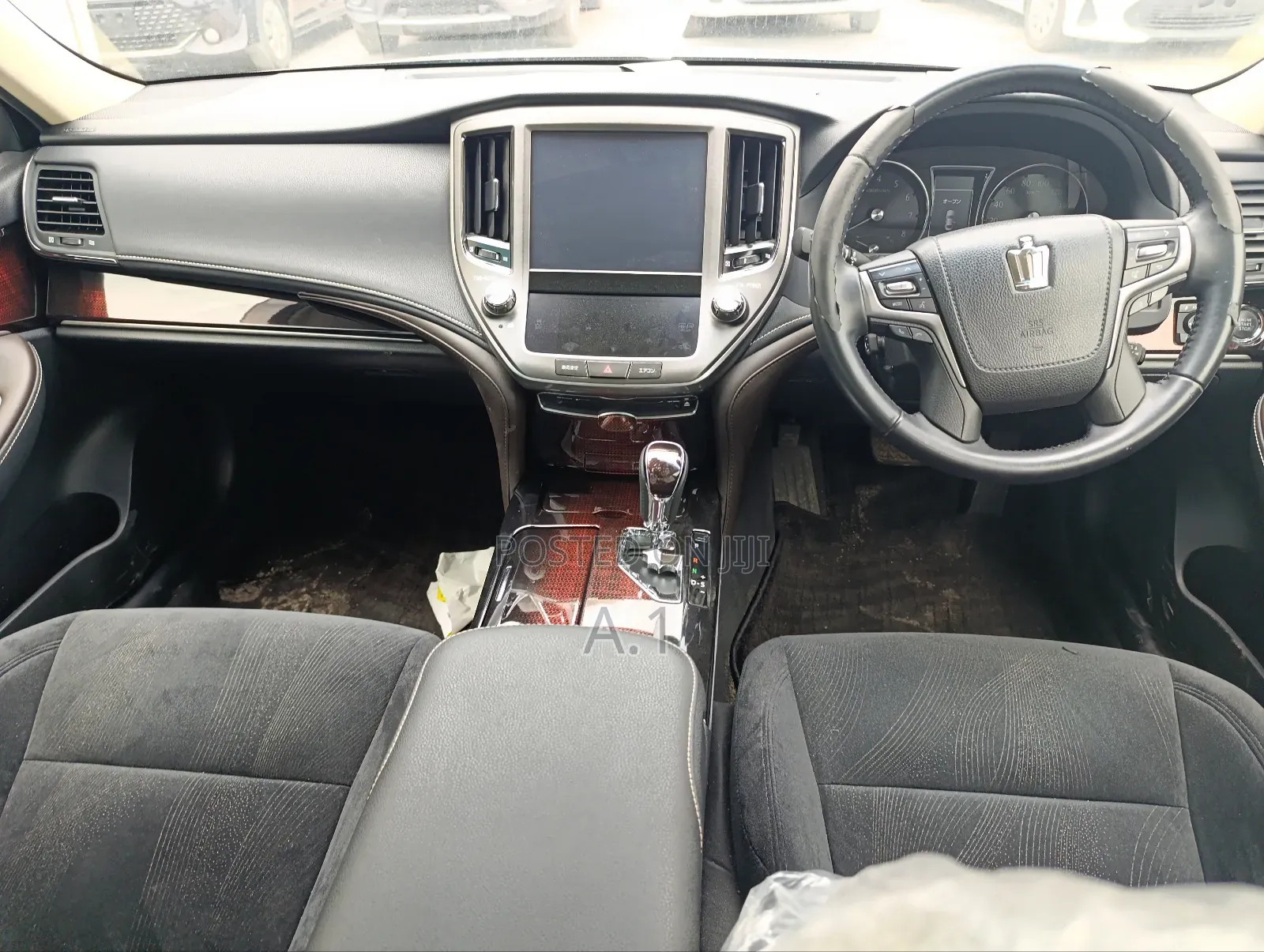 Toyota Crown 2018 Black