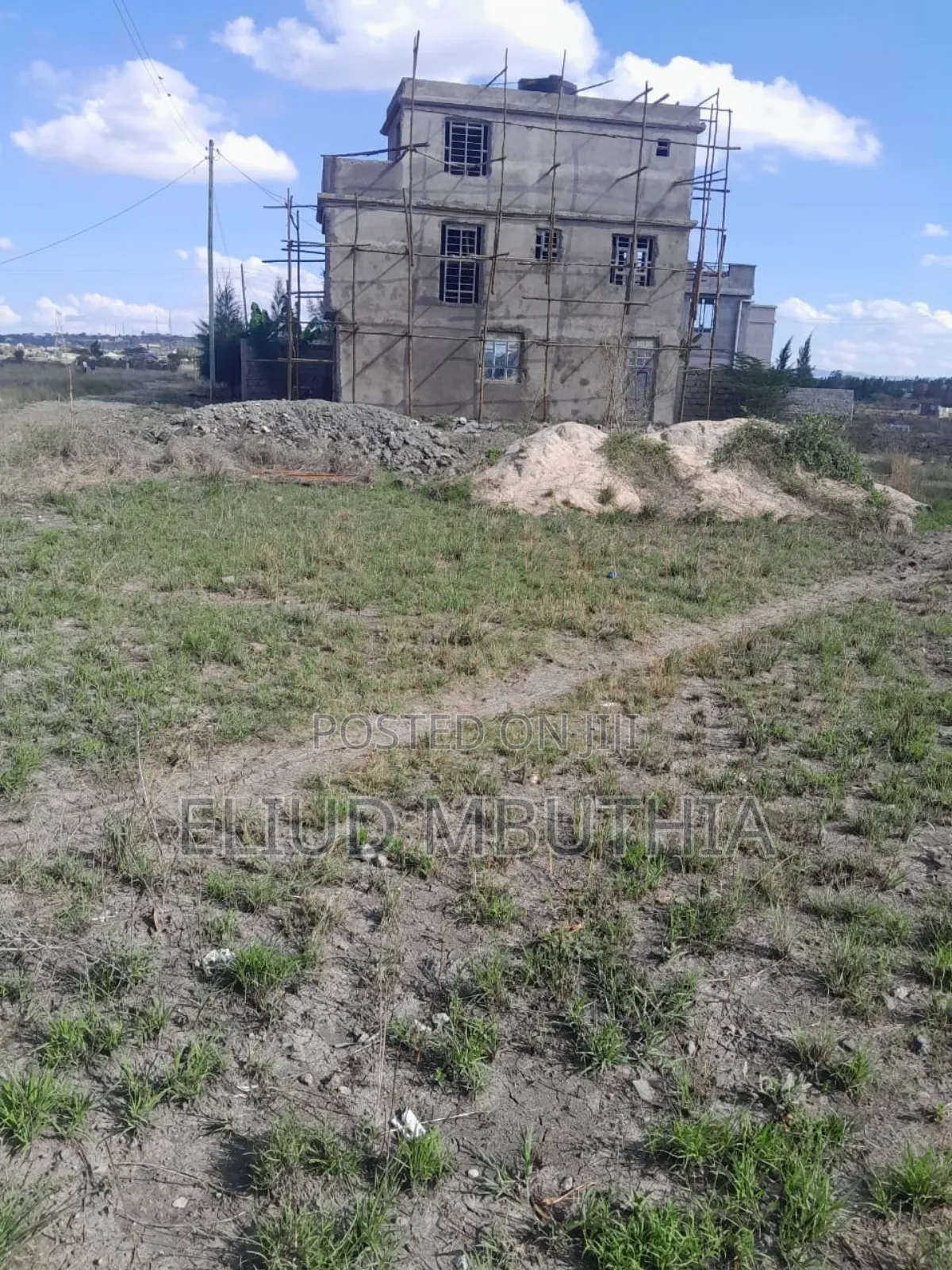 Selling Plot 40 by 80 at Affordable Price