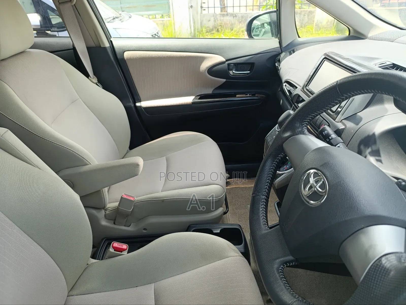 Toyota Wish 2018 Gray
