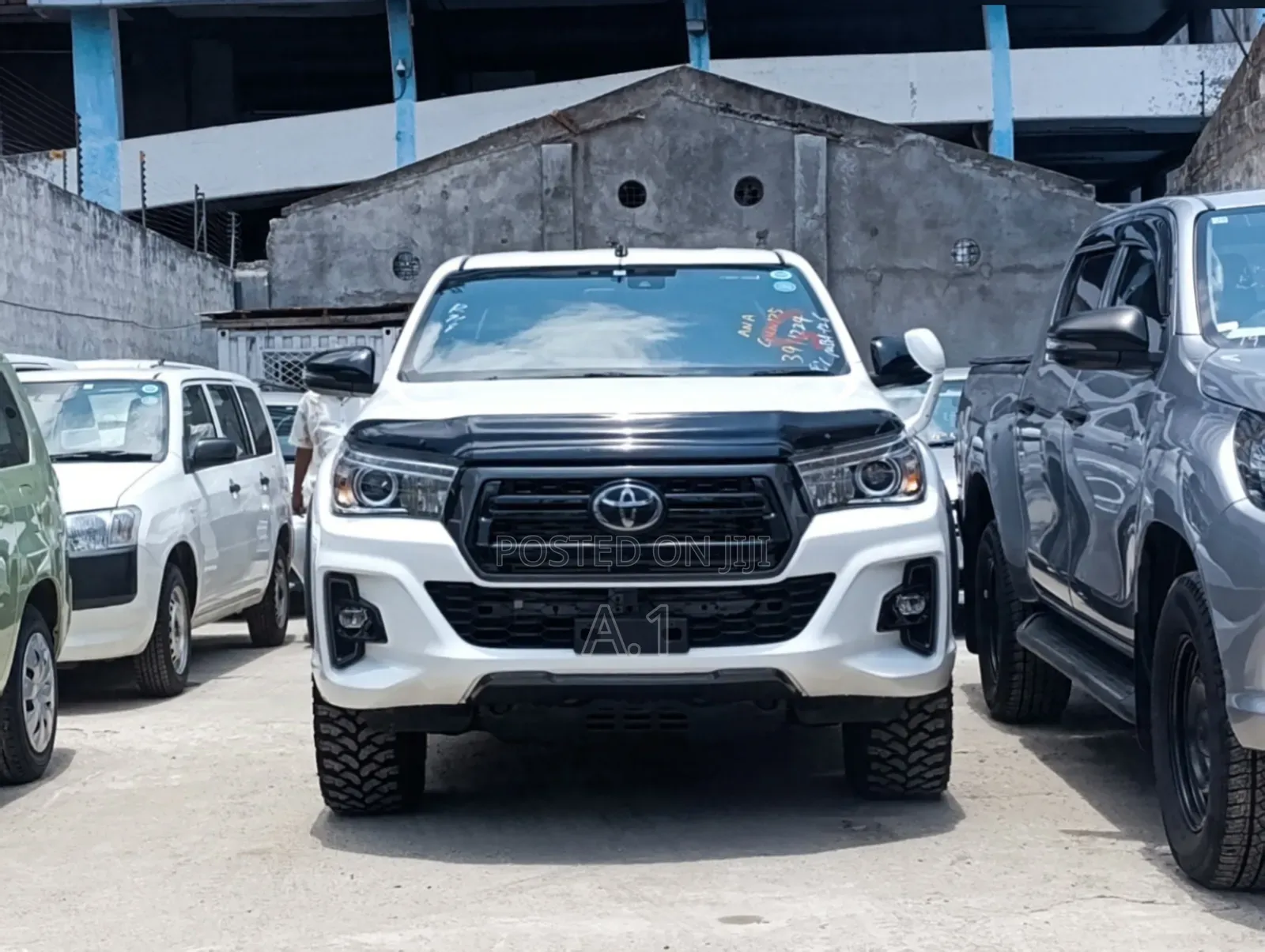Toyota Hilux Revo Double Cab Deisel 2.4 RWD 2019 White
