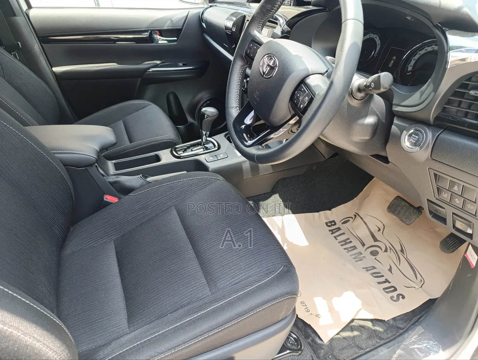 Toyota Hilux Revo Double Cab Deisel 2.4 RWD 2019 White
