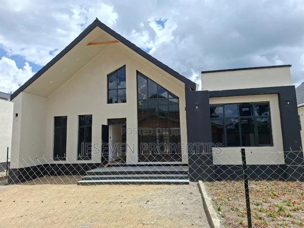 3bdrm Bungalow in Kitengela Off for sale - main view