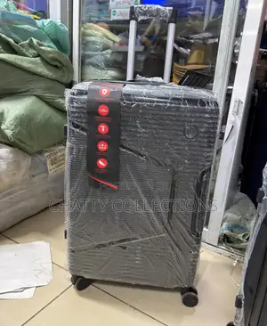 Black Large Rubber Suitcase 
Height 63cm
Capacity 23kgs)