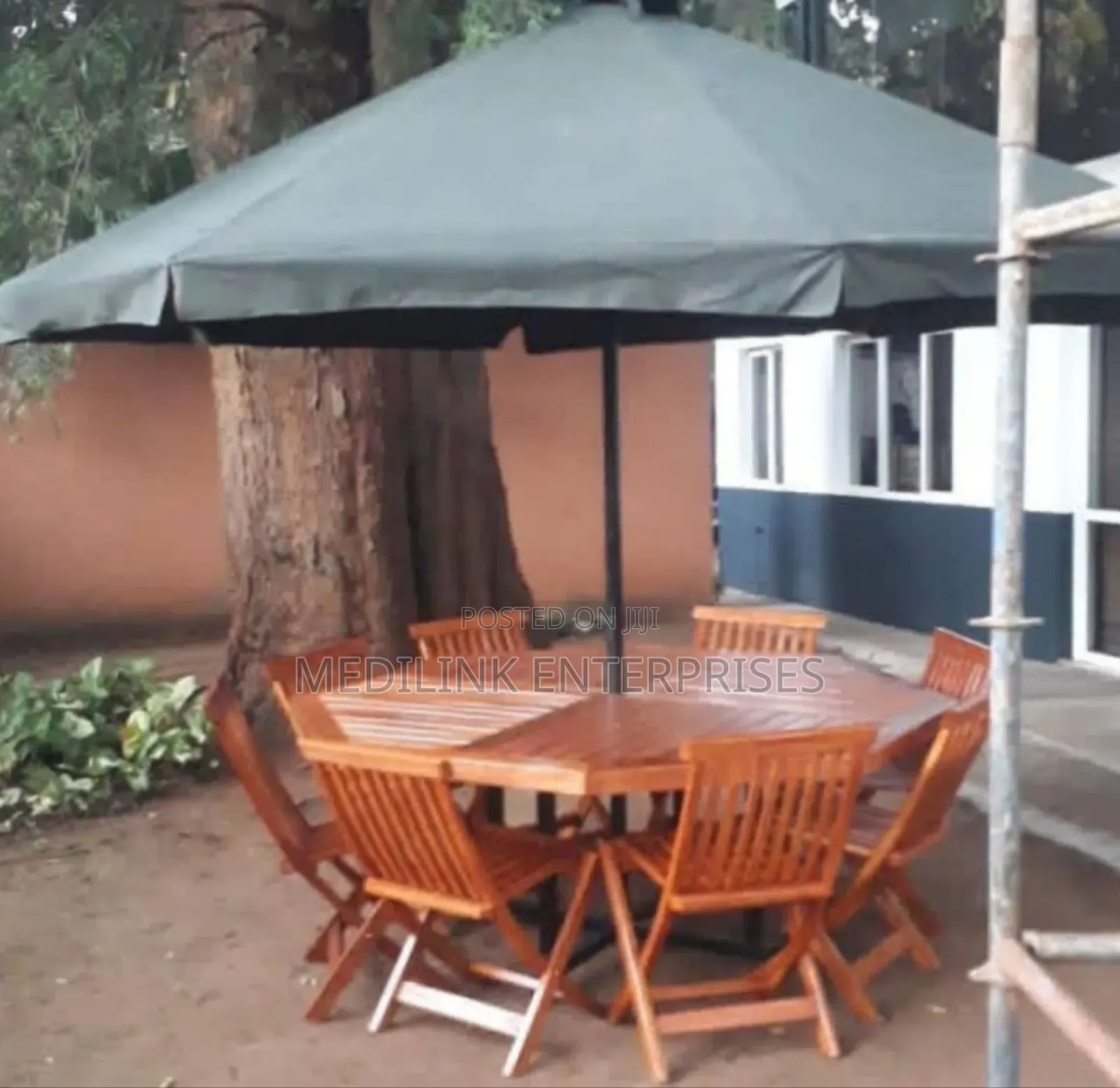 Sturdy 6-Seater Foldable Chairs Patio Umbrella Shade