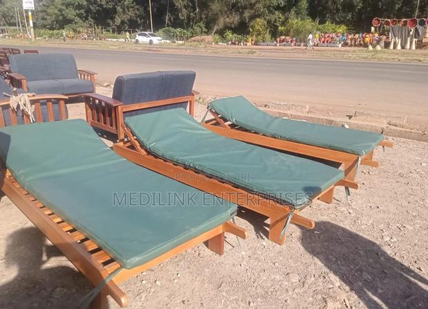 Cushioned Beach Sunbeds - main view