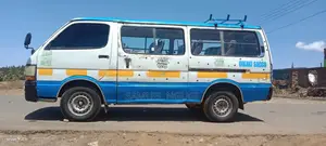 Toyota HiAce 2001 White