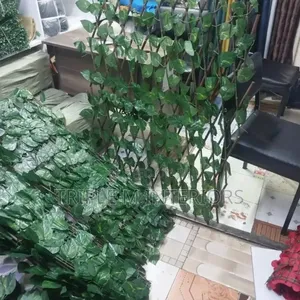 Extendable Privacy Decorative Outdoor Panel